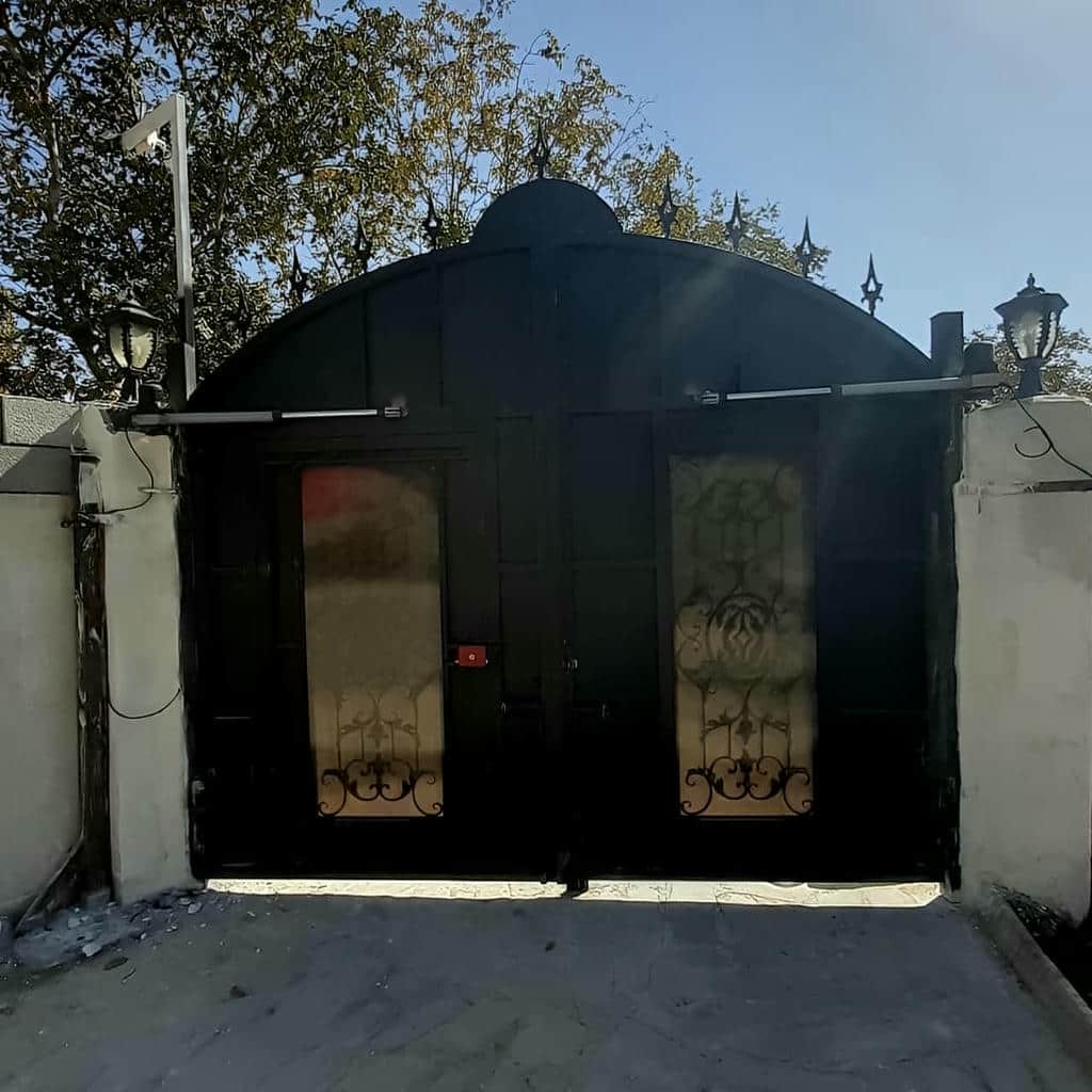جک درب پارکینگ در ایلام