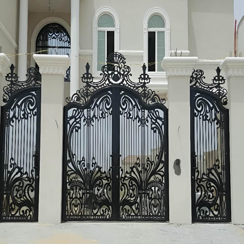 خرید درب حیاط فرفورژه مدرن در بابل