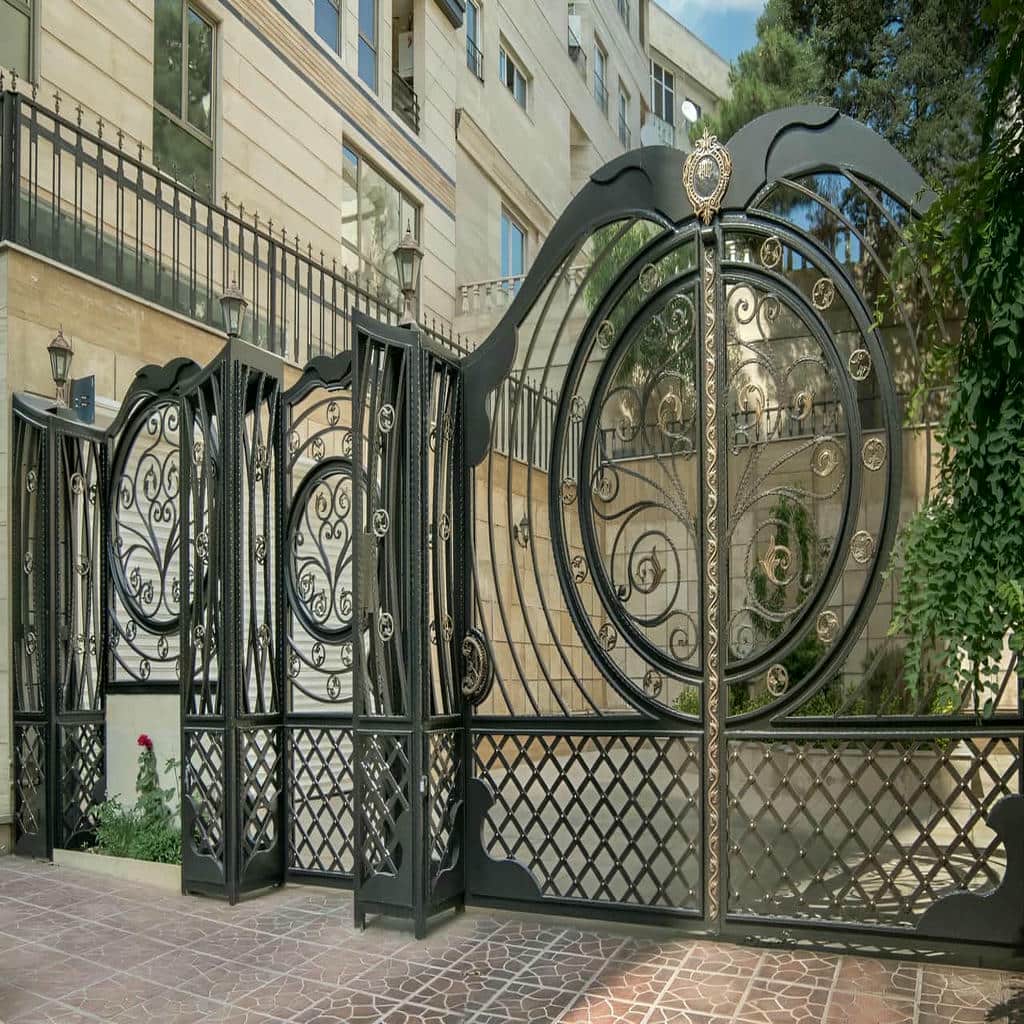قیمت درب حیاط فرفورژه سفارشی در خرم آباد