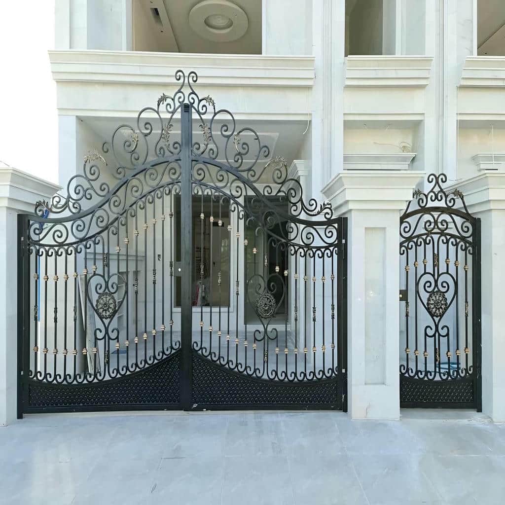 خرید درب حیاط فرفورژه رنگ کوره ای در بابل