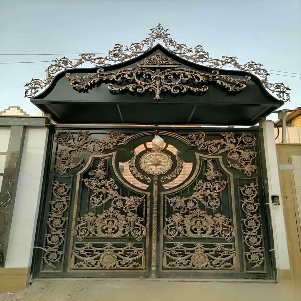 درب حیاط فرفورژه در قزوین