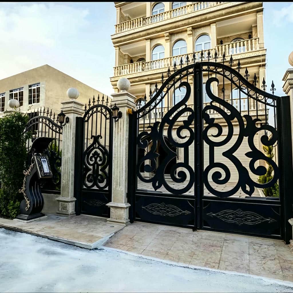 قیمت درب حیاط فرفورژه سفارشی در آمل