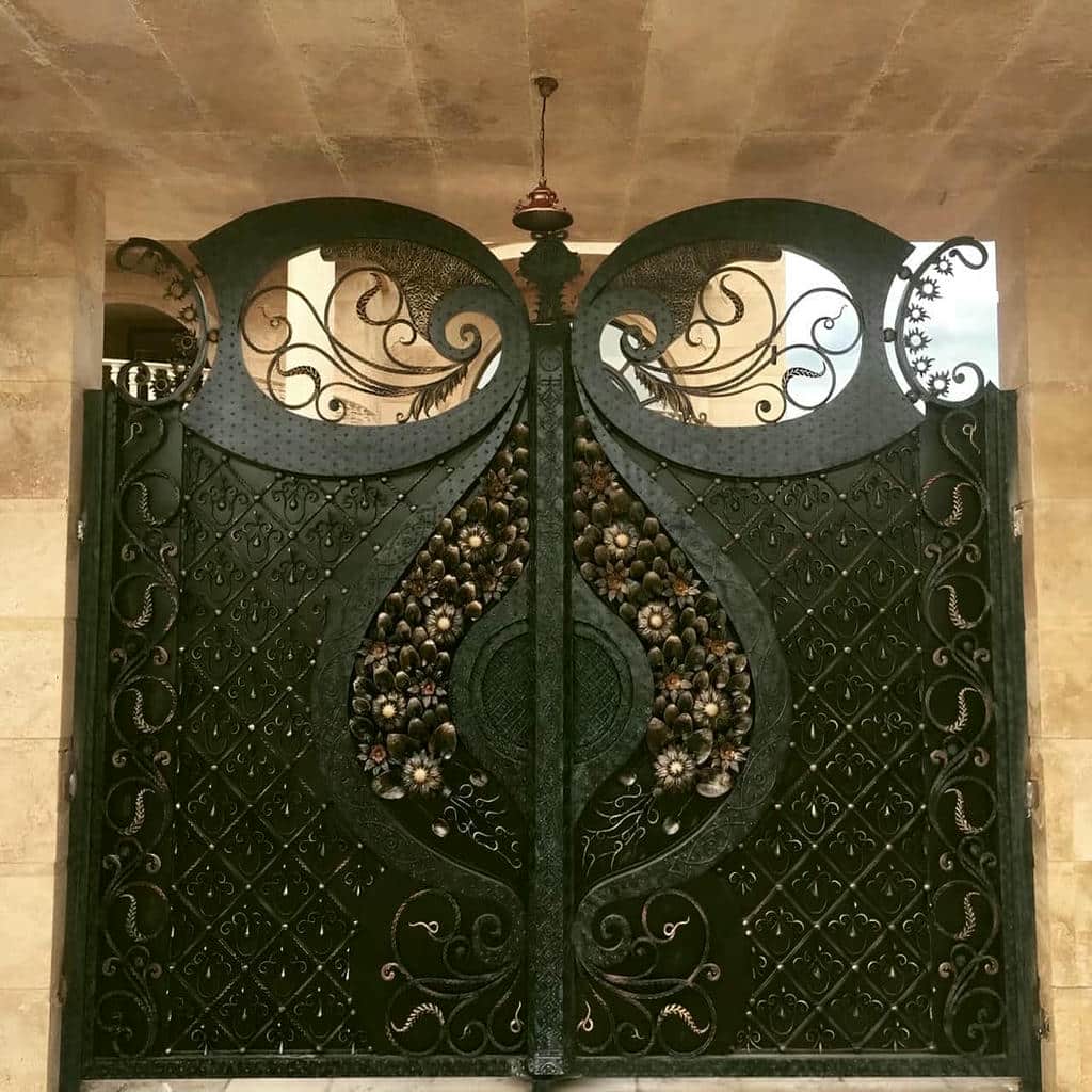 خرید درب حیاط فرفورژه رنگ کوره ای در خرم آباد