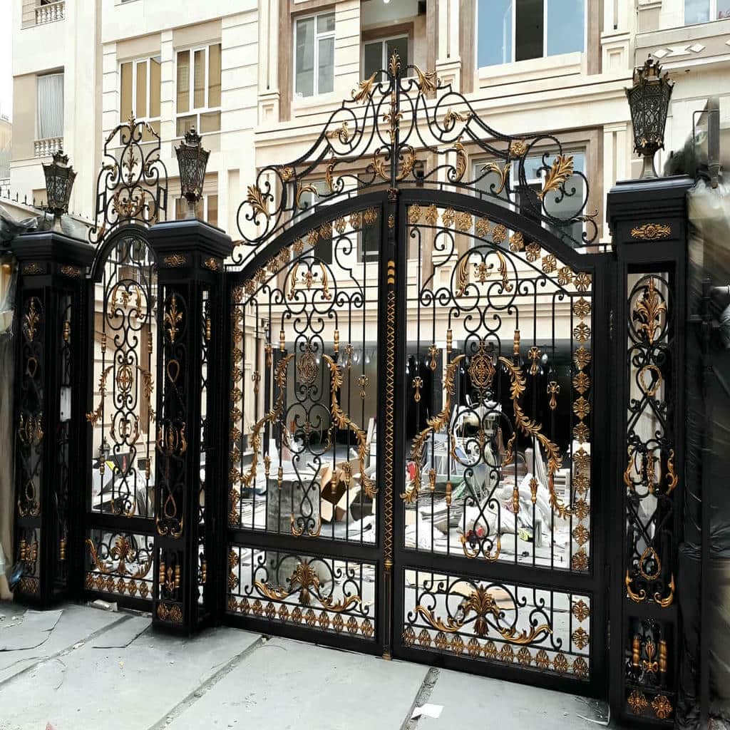 قیمت درب حیاط فرفورژه سفارشی در کرمانشاه