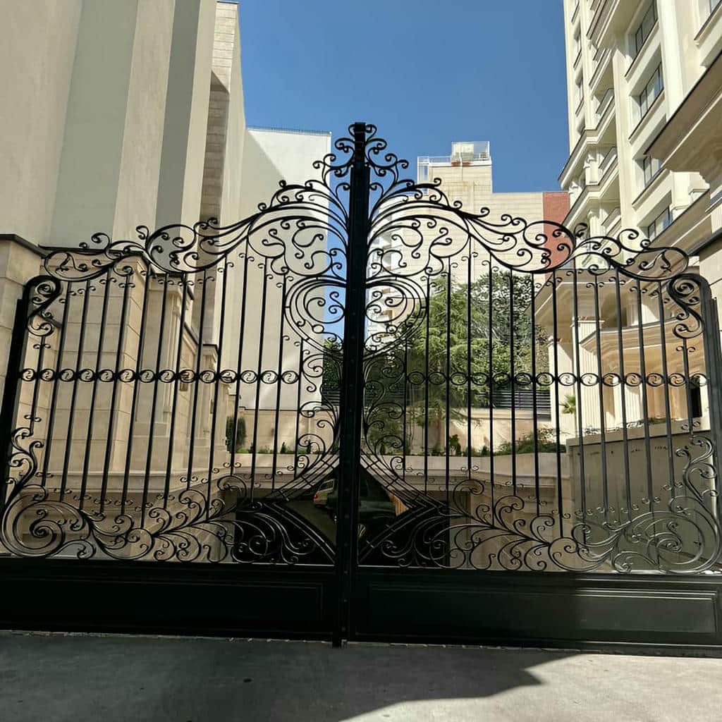 کارخانه درب حیاط فرفورژه ورق فولادی در شهرکرد کارخانه درب حیاط فرفورژه ورق فولادی در شهرکرد