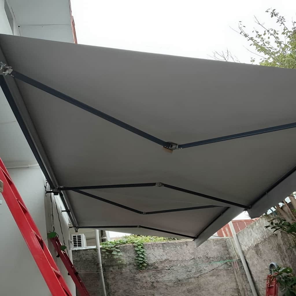 قیمت سایبان برقی پارچه مقاوم UV در فردیس کرج