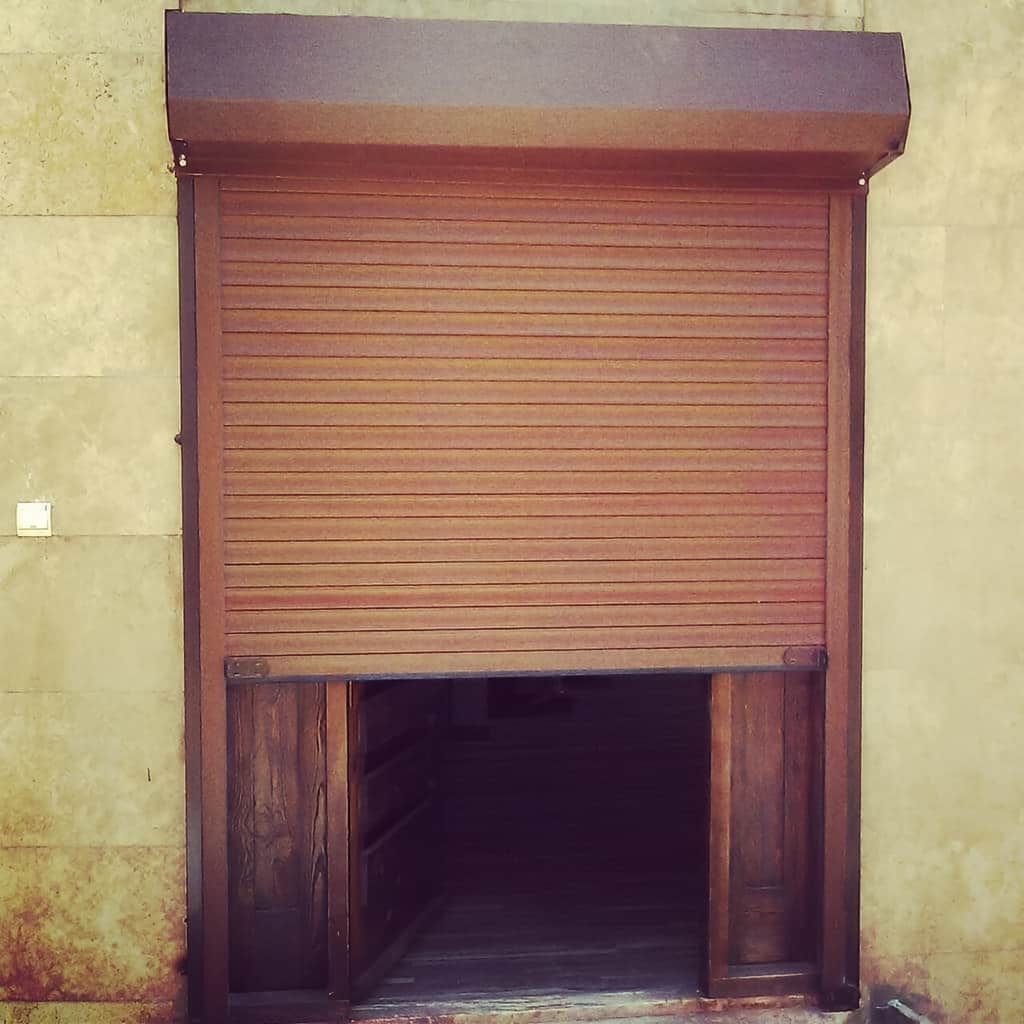 کارخانه کرکره برقی درب کرکره‌ای پارکینگ در نیشابور