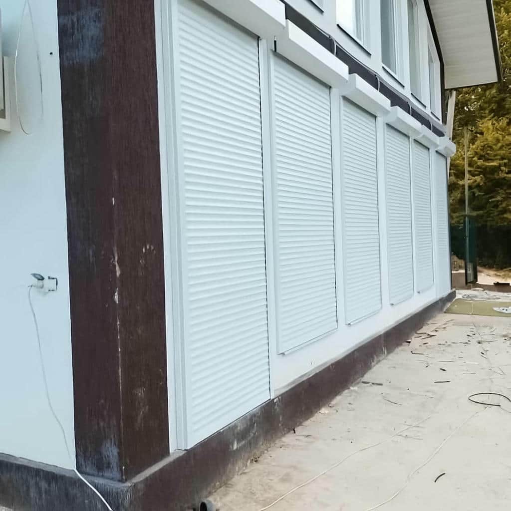 کارخانه کرکره برقی درب کرکره‌ای پارکینگ در همدان