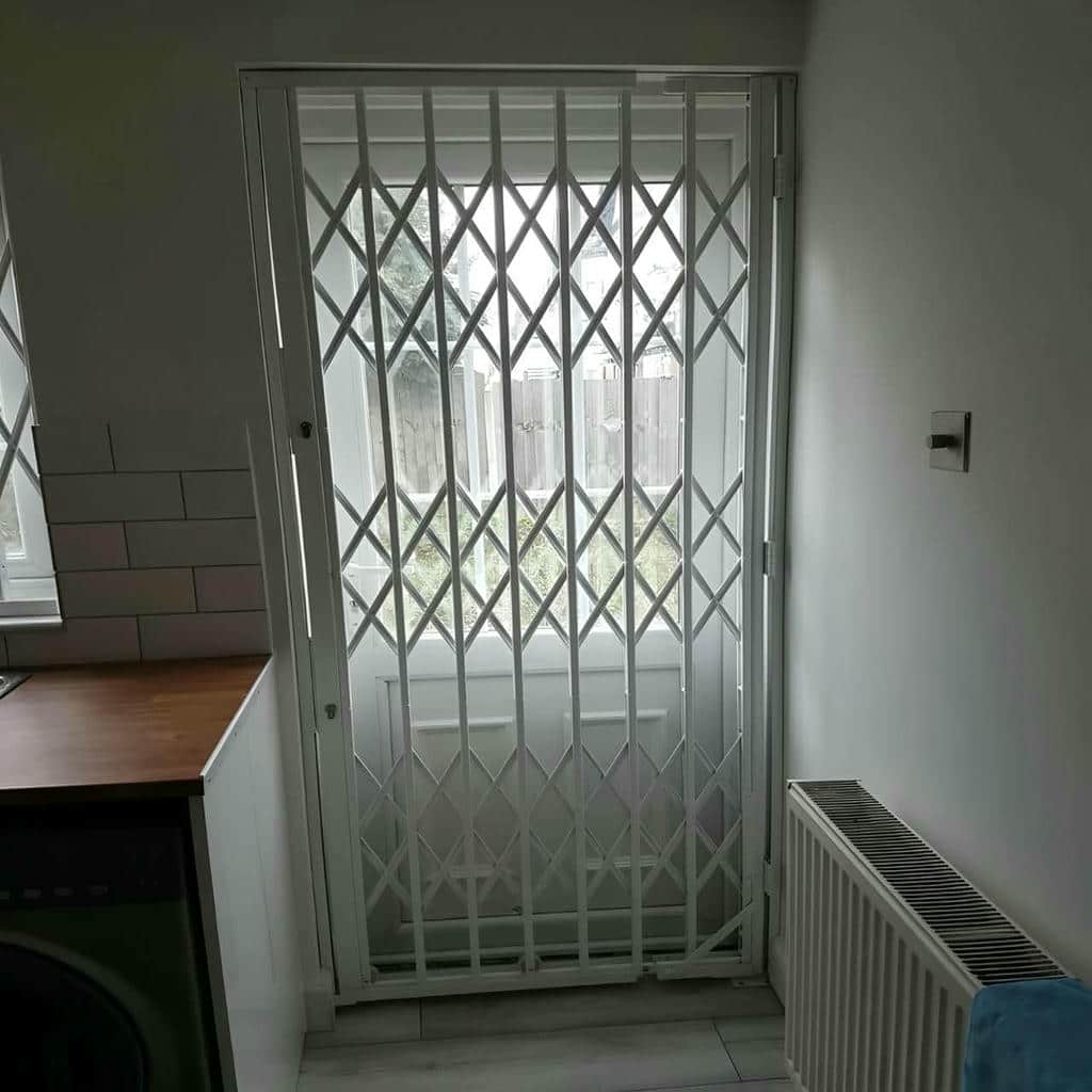 درب آکاردئونی ضد سرقت در دماوند