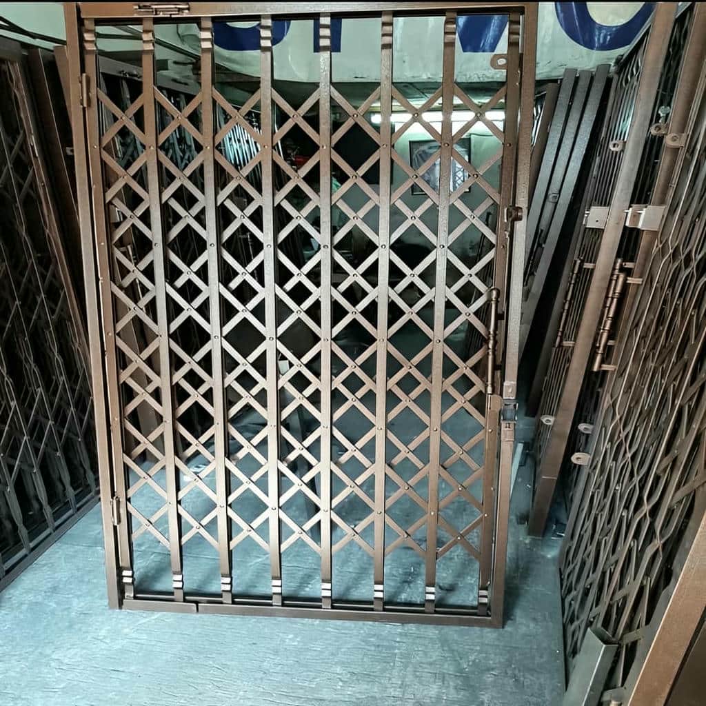 کارخانه درب آکاردئونی ضد سرقت پروفیل سنگین در لواسان کارخانه درب آکاردئونی ضد سرقت پروفیل سنگین در لواسان