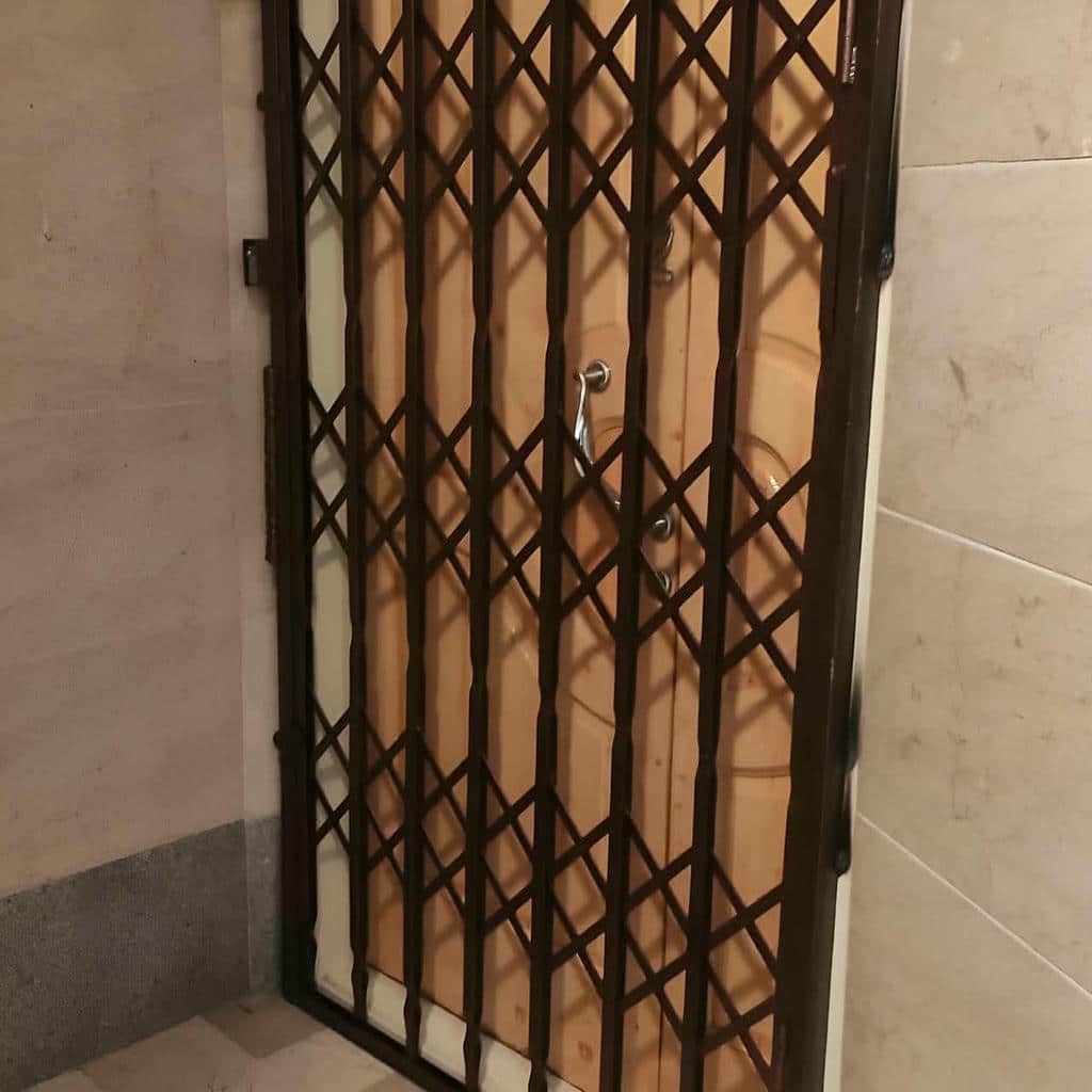 فروش درب آکاردئونی ضد سرقت تمام گل در کاشان