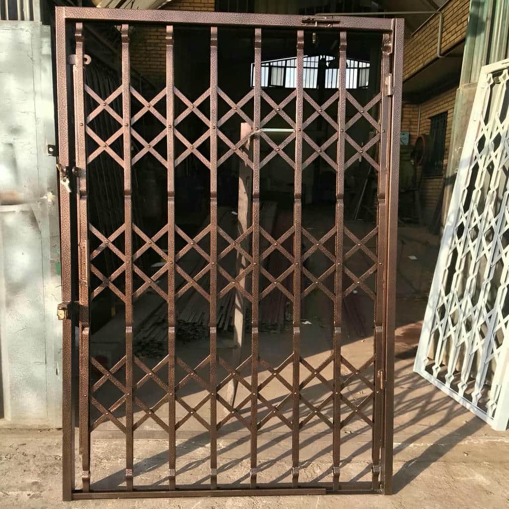 قیمت درب آکاردئونی ضد سرقت سه گل در فیروزکوه