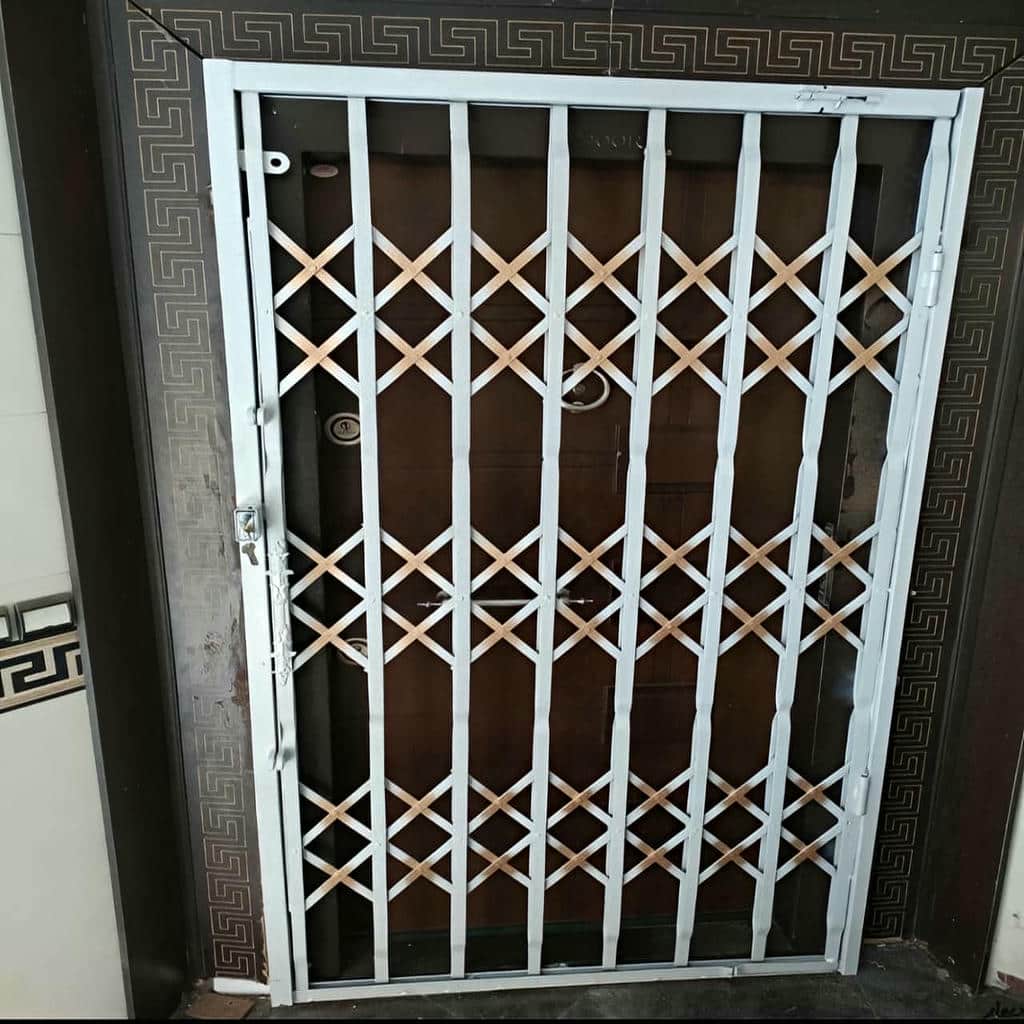 قیمت درب آکاردئونی ضد سرقت سه گل در نیشابور