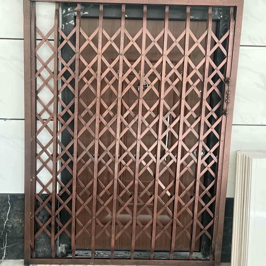 فروش درب آکاردئونی ضد سرقت تمام گل در آبسرد
