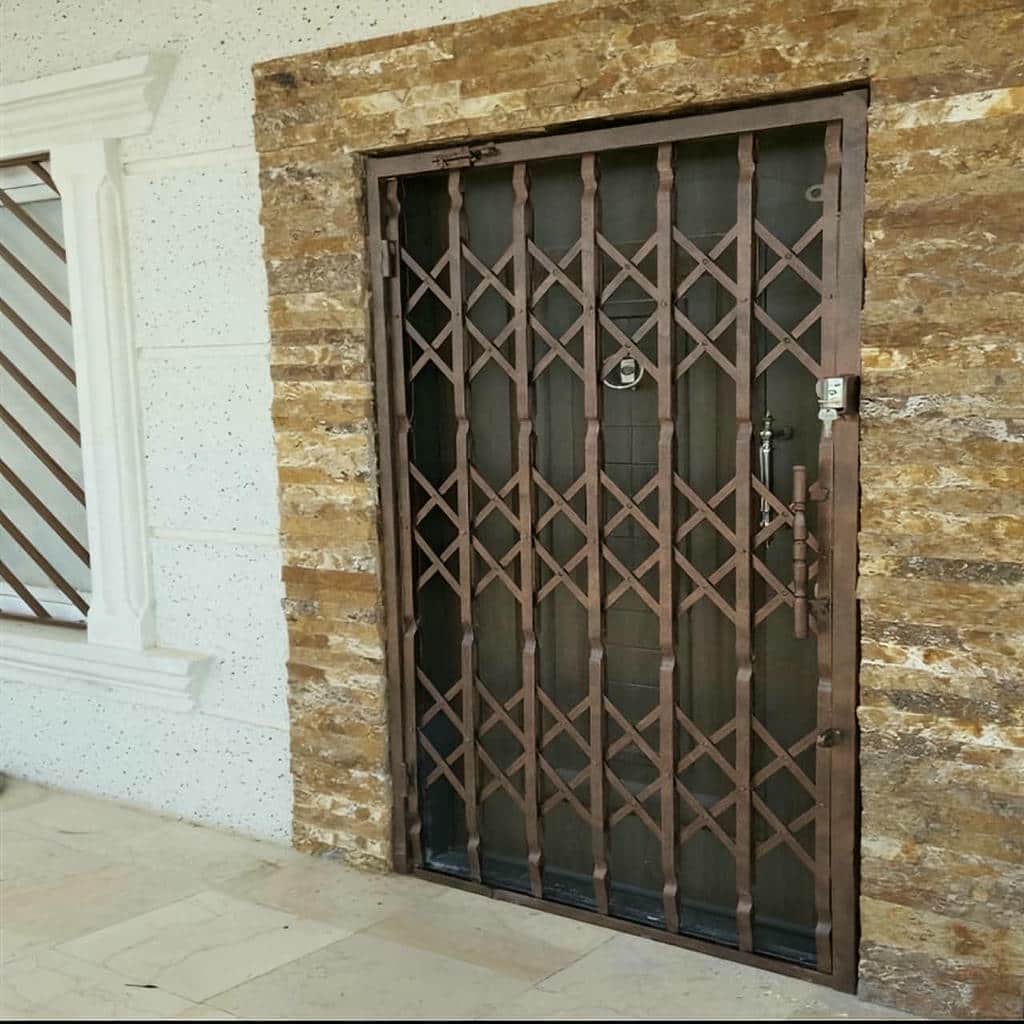 قیمت درب آکاردئونی ضد سرقت سه گل در مشهد