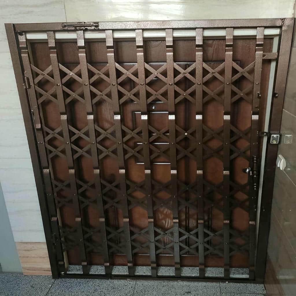 درب آکاردئونی ضد سرقت در قائمشهر