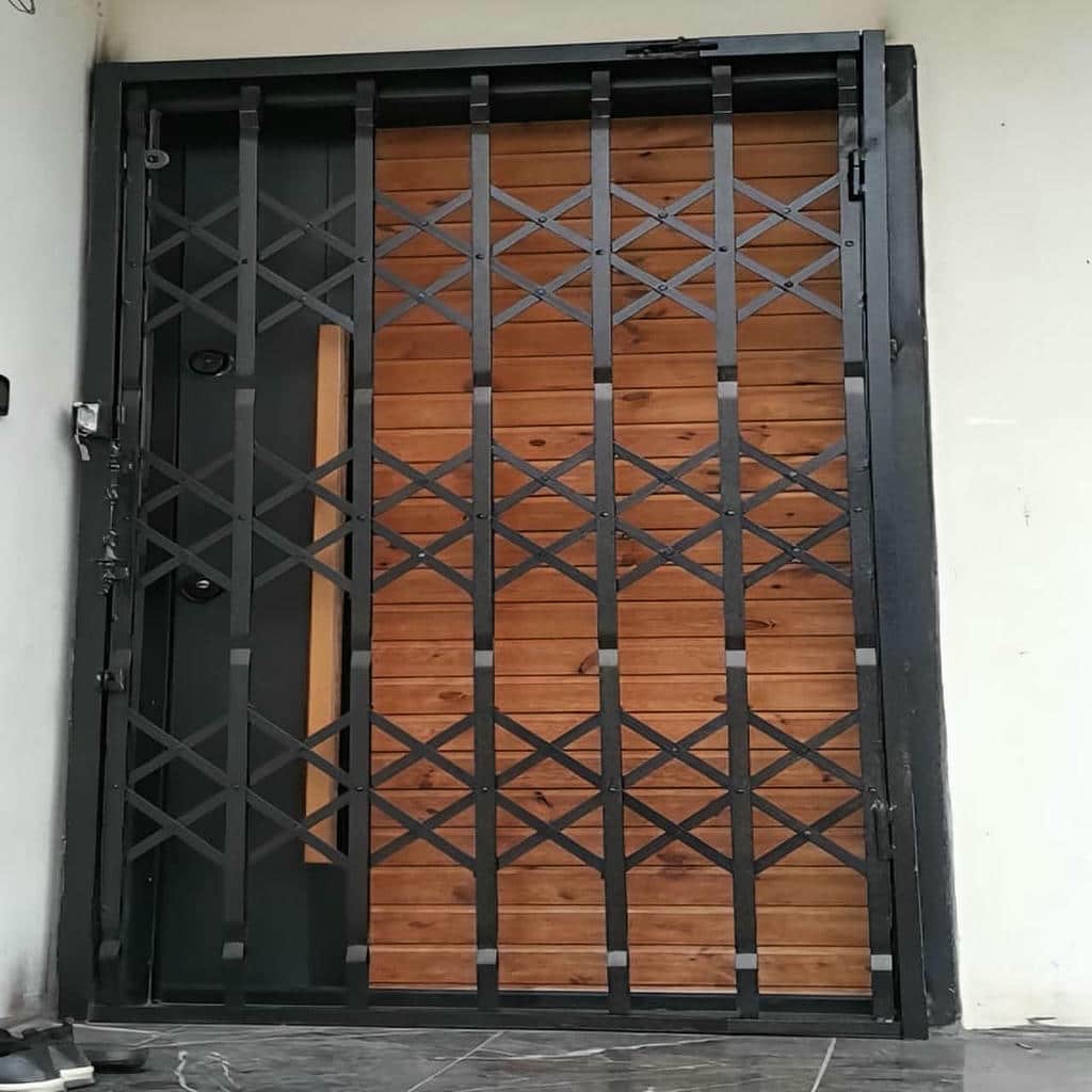 فروش درب آکاردئونی ضد سرقت تمام گل در کیش