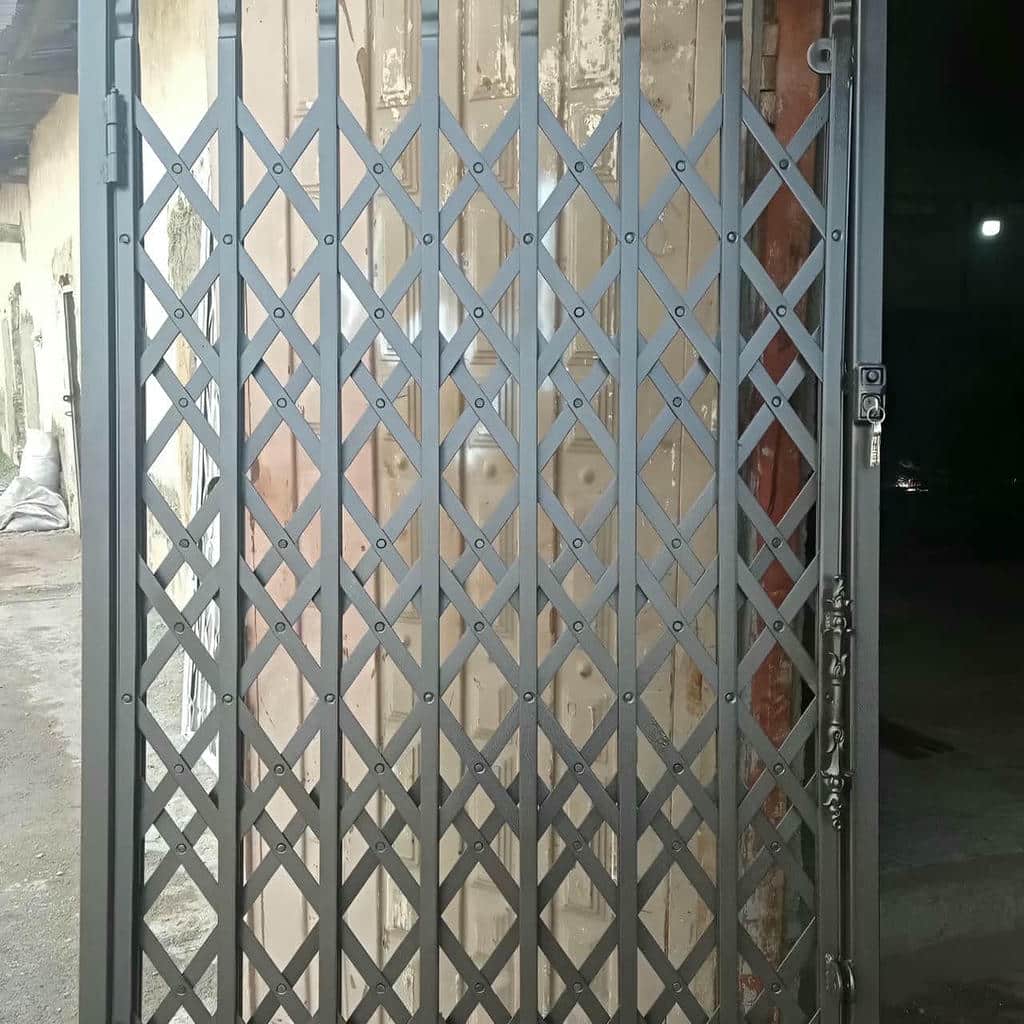 خرید درب آکاردئونی ضد سرقت قفل ضدبرش در اندیشه