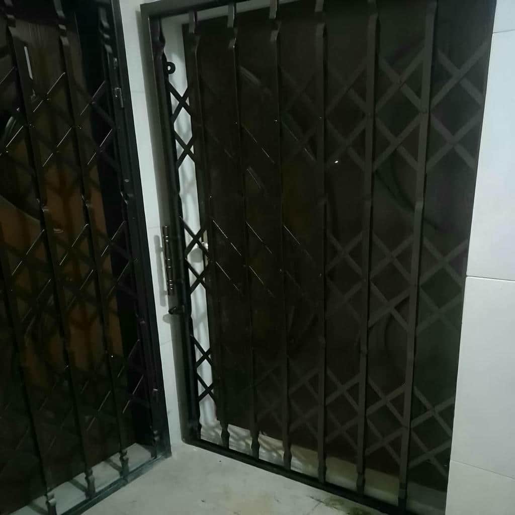فروش درب آکاردئونی ضد سرقت تمام گل در اردبیل