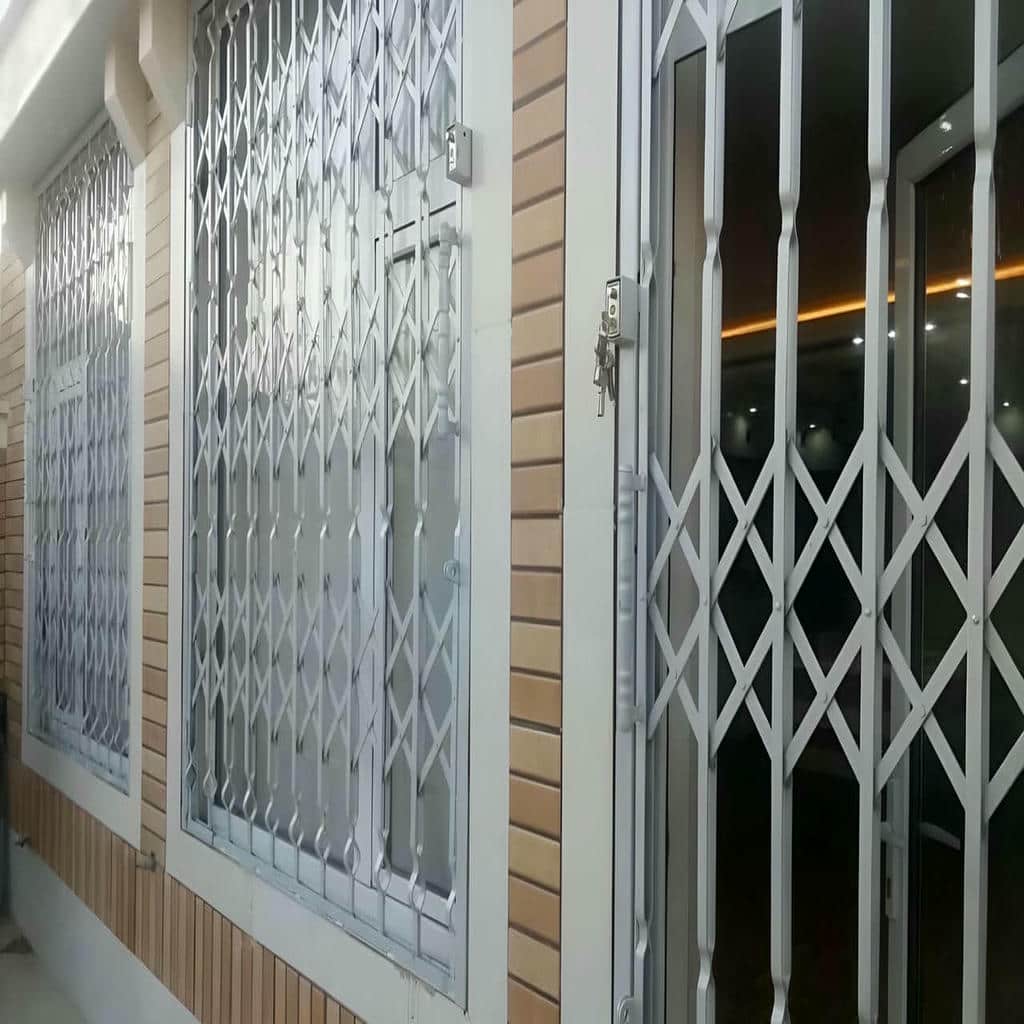 درب آکاردئونی ضد سرقت در آبسرد