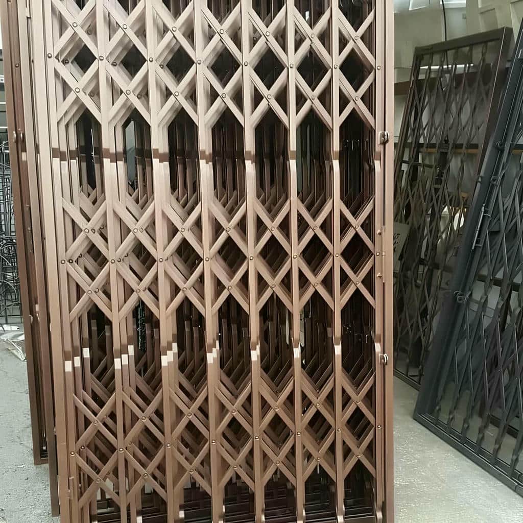 کارخانه درب آکاردئونی ضد سرقت رنگ کوره ای در اندیشه