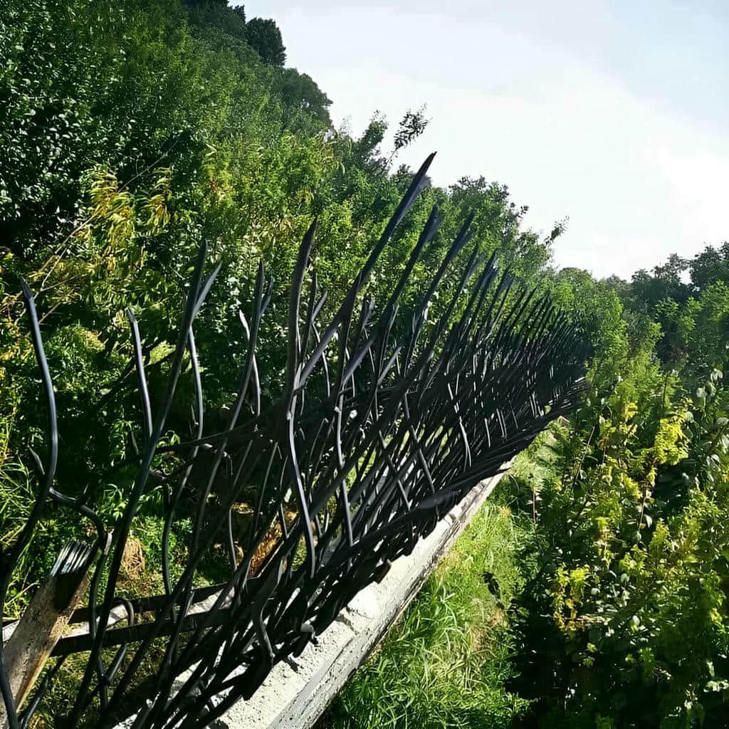 نصب حفاظ شاخ گوزنی رنگ کوره ای در لواسان