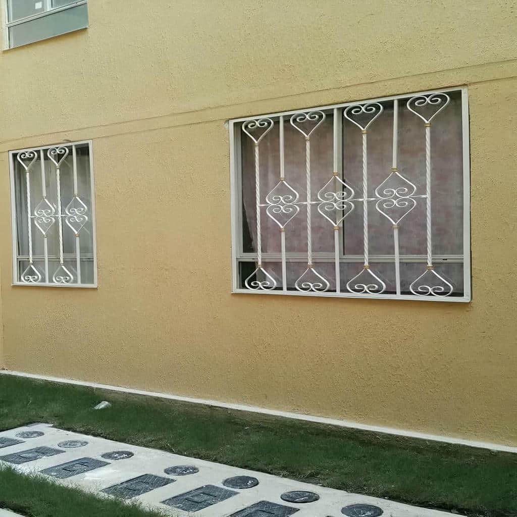 خرید حفاظ پنجره فرفورژه کلاسیک در گنبدکاووس