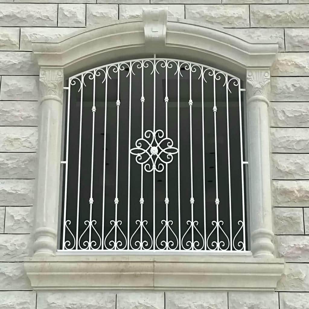 حفاظ پنجره در کمال شهر