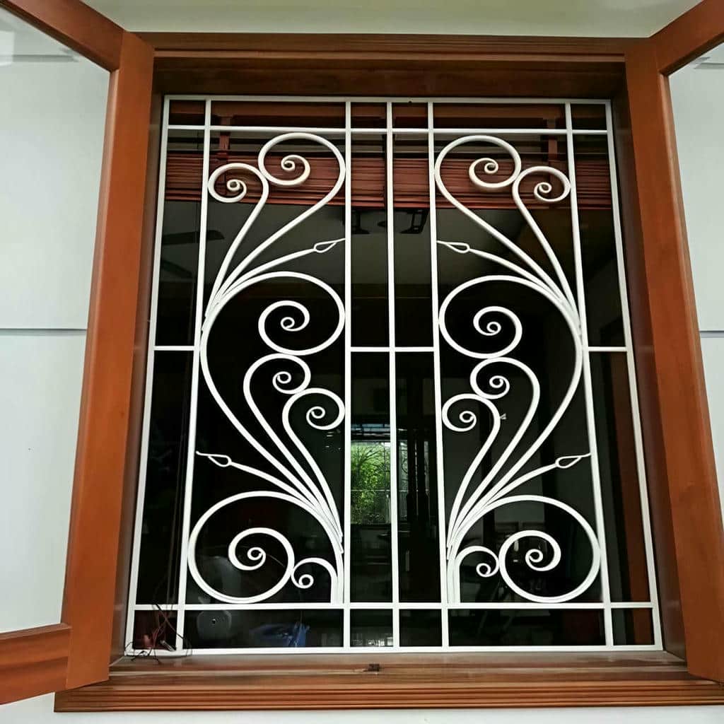 قیمت حفاظ پنجره فرفورژه کلاسیک در شهرکرد