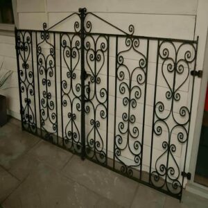 حفاظ پنجره در اردبیل