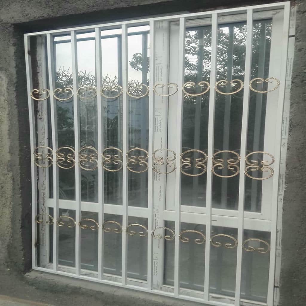 نصب حفاظ پنجره مدرن هندسی در رفسنجان