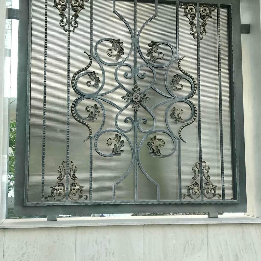 خرید حفاظ پنجره فرفورژه کلاسیک در بندر دیلم