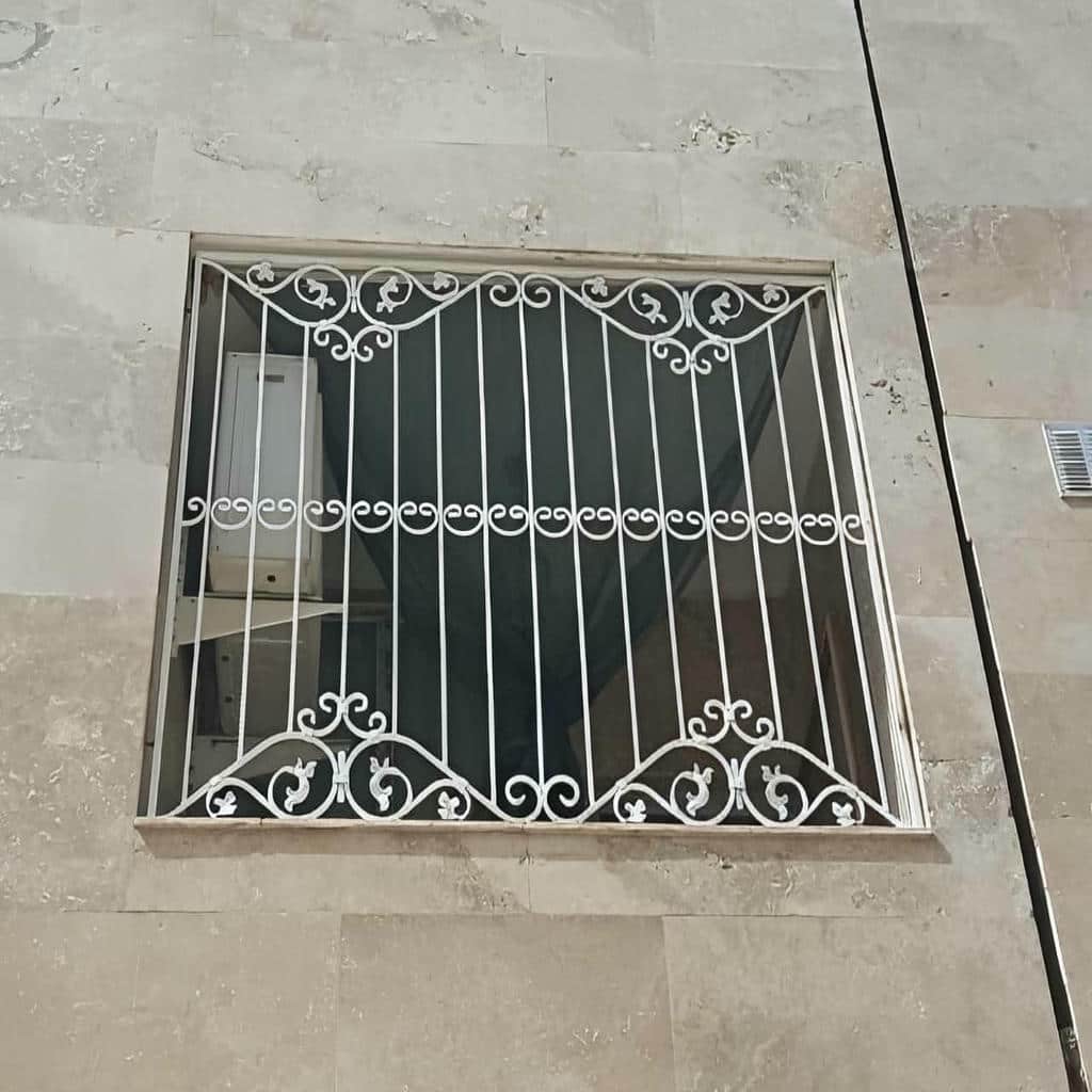 نصب حفاظ پنجره مدرن هندسی در ساوه