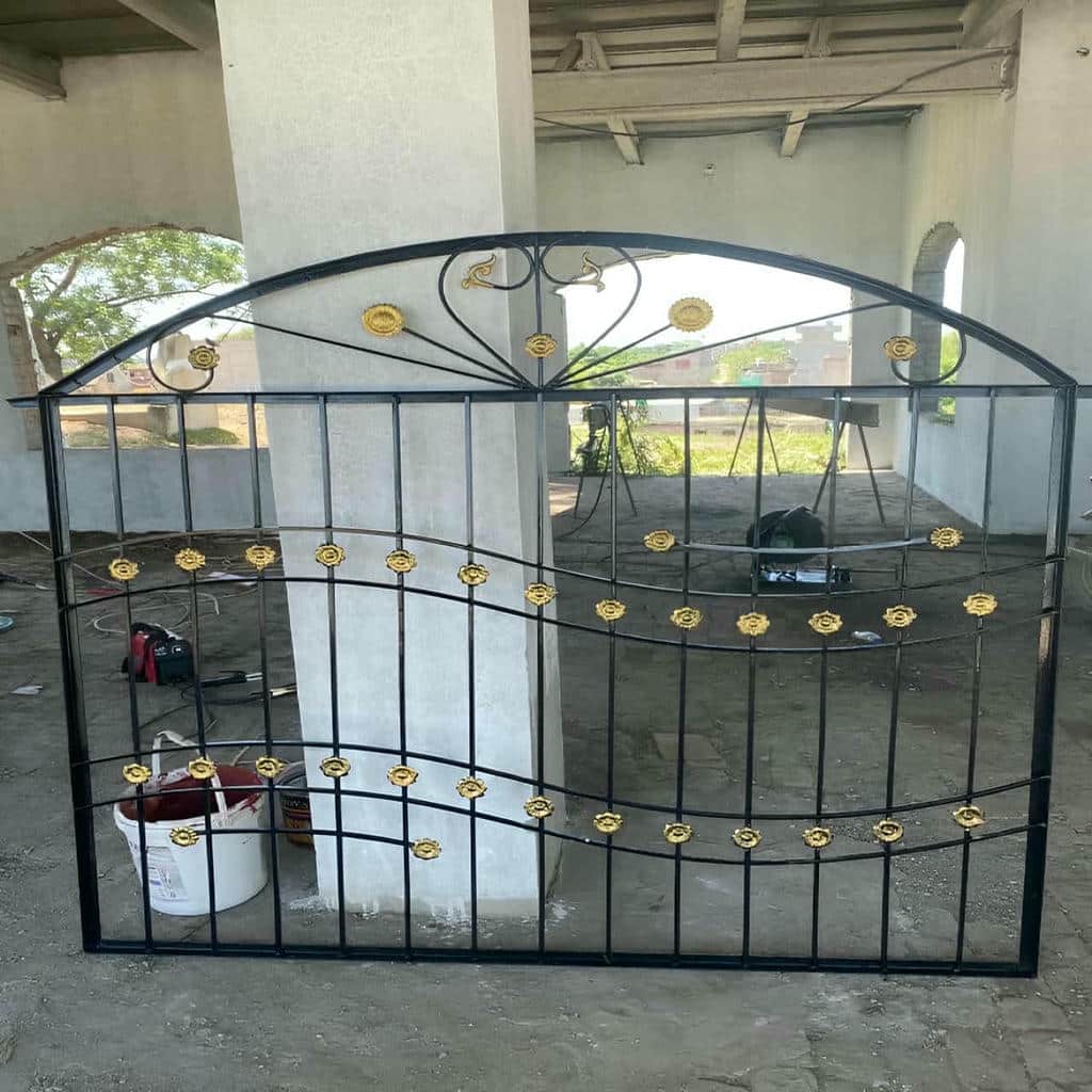 حفاظ پنجره در بندر دیلم