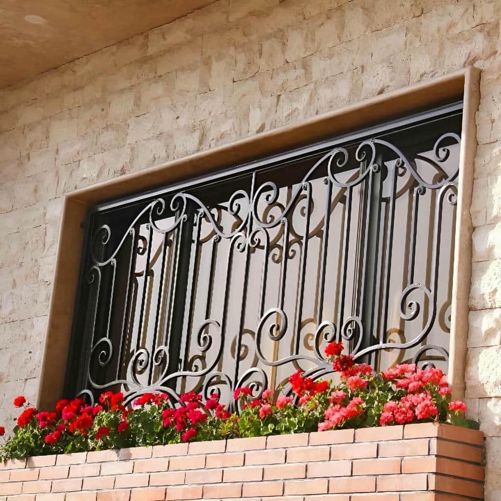 قیمت حفاظ پنجره فرفورژه کلاسیک در اراک
