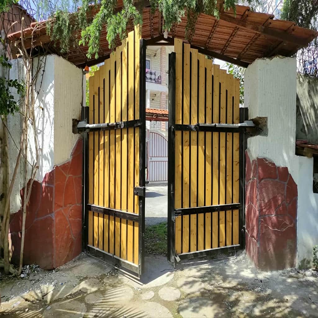 جک درب پارکینگ در بندر دیلم