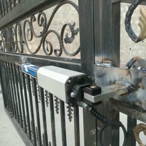جک درب پارکینگ در بندر انزلی