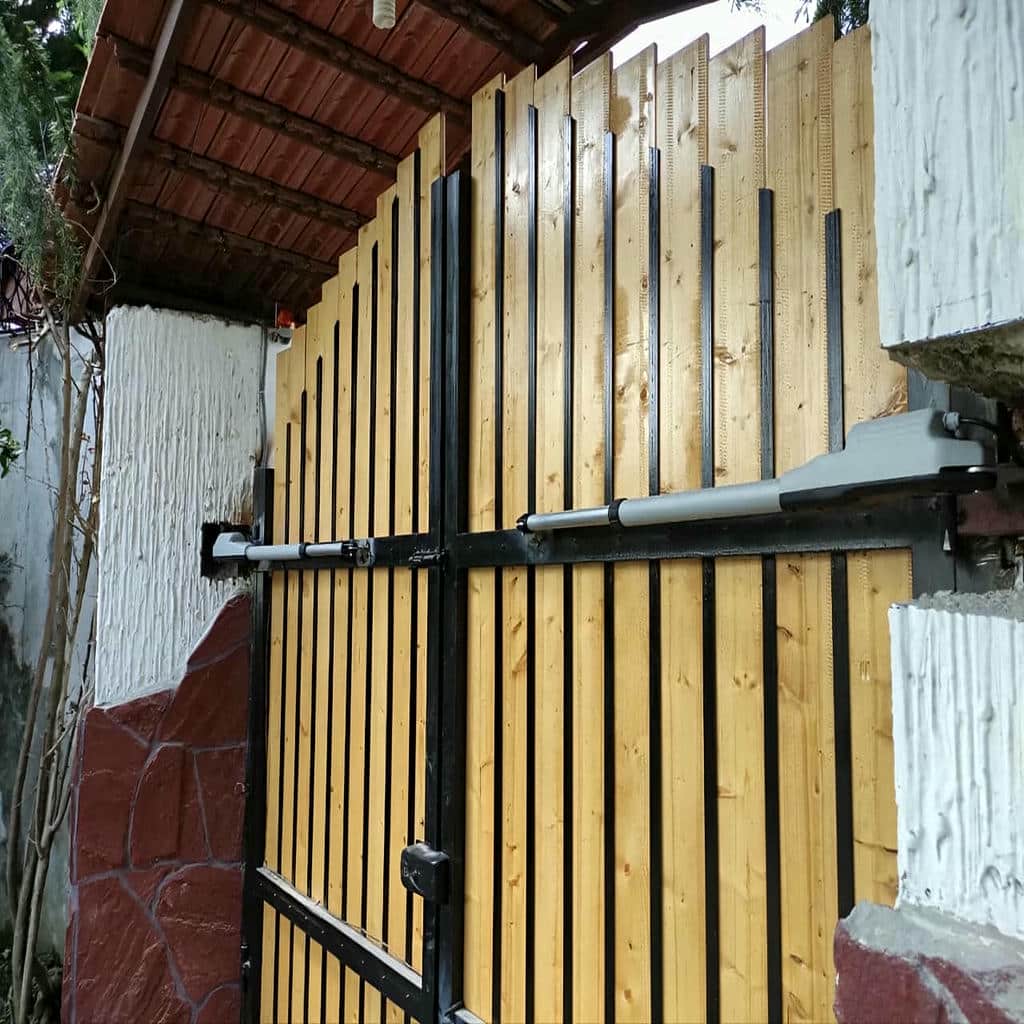 جک درب پارکینگ در شیراز