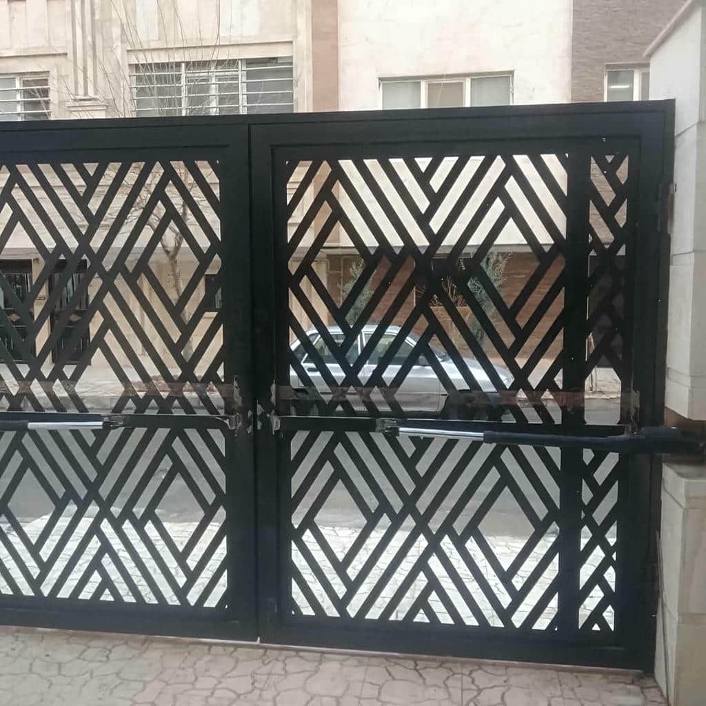 جک درب پارکینگ در قشم