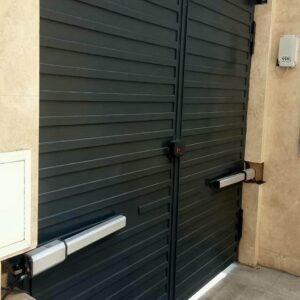جک درب پارکینگ در بندر لنگه