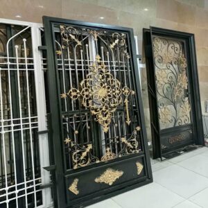 درب حیاط فرفورژه در هشتگرد