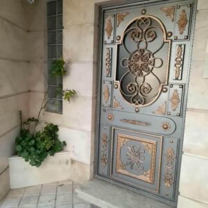 درب حیاط فرفورژه در قم