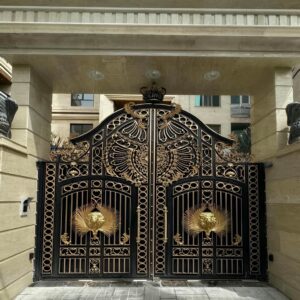 درب حیاط فرفورژه در اندیشه