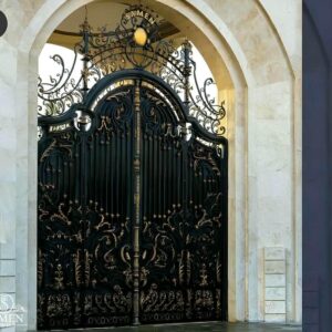درب حیاط فرفورژه در آمل
