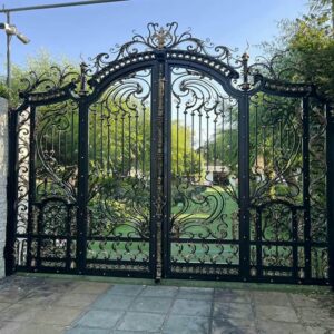 درب حیاط فرفورژه در سمنان