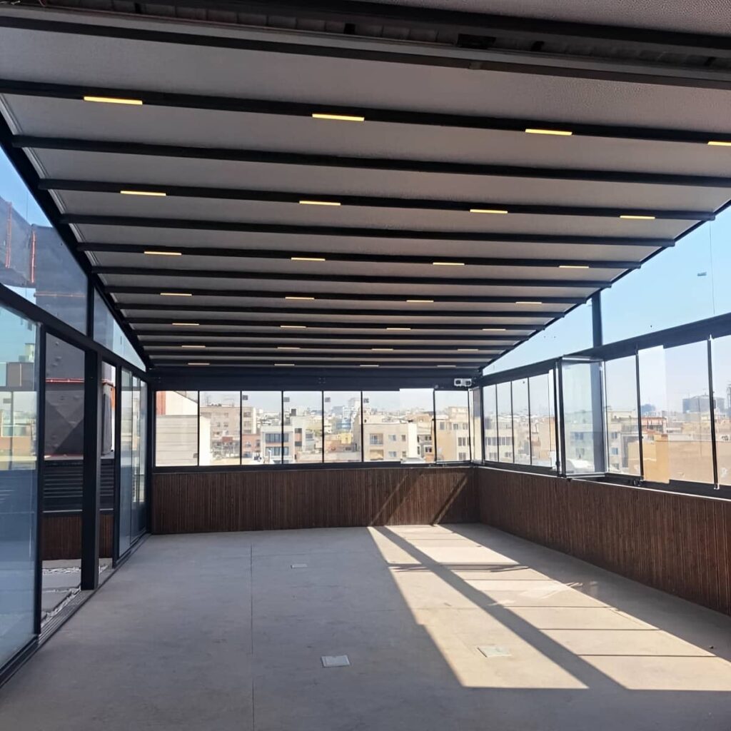 ساخت سقف جمع شونده برای کافی شاپ ساخت سقف جمع شونده برای کافی شاپ