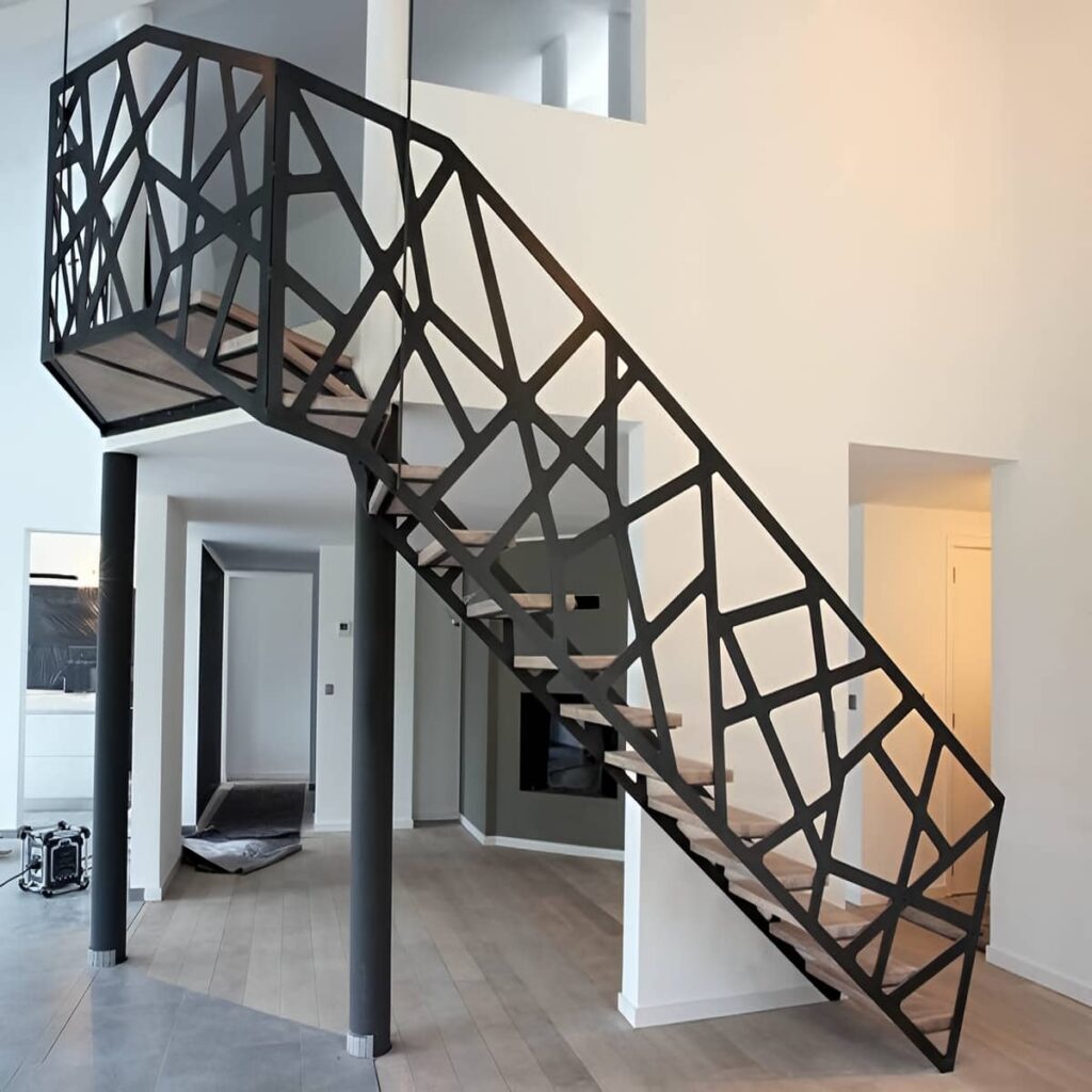قیمت نرده سی ان سی با طرح هندسی