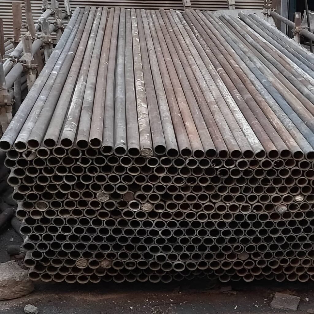 نصب لوله داربست ایمن در پروژه ساختمانی