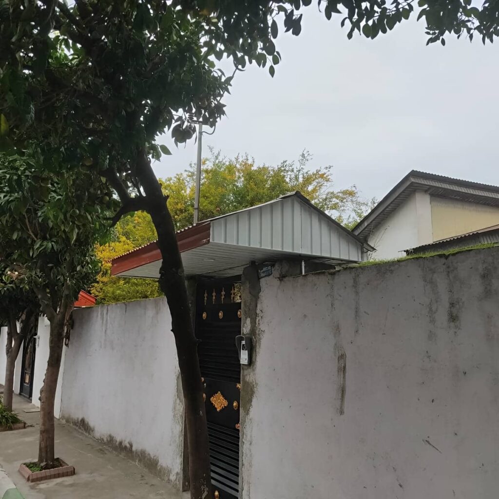 نصب آردواز حیاط برای محافظت از فضای باز