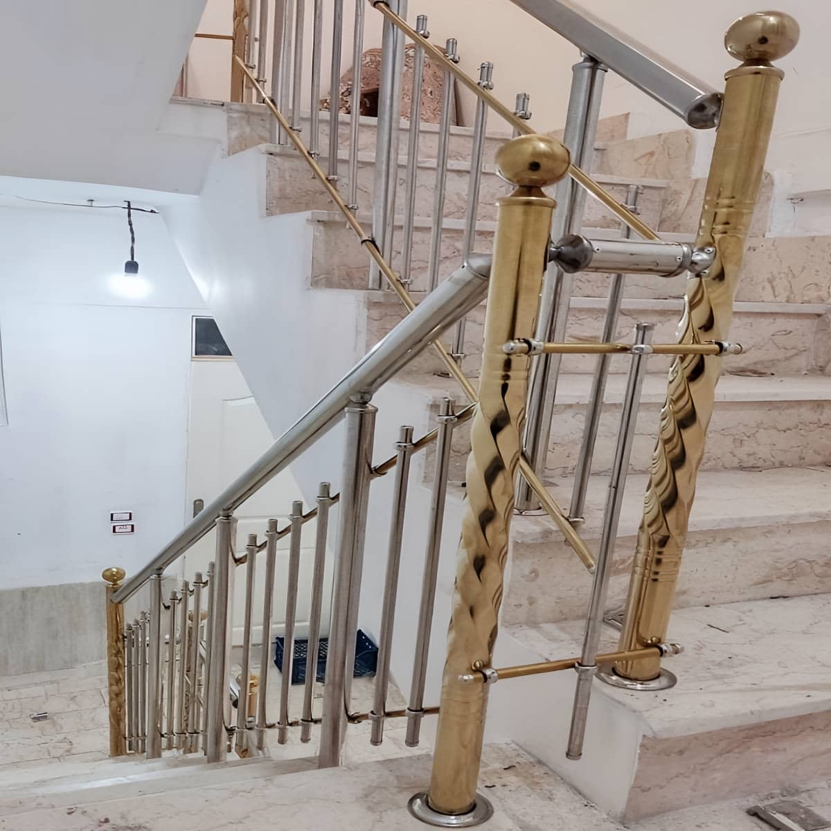 نرده استیل سفارشی مدرن